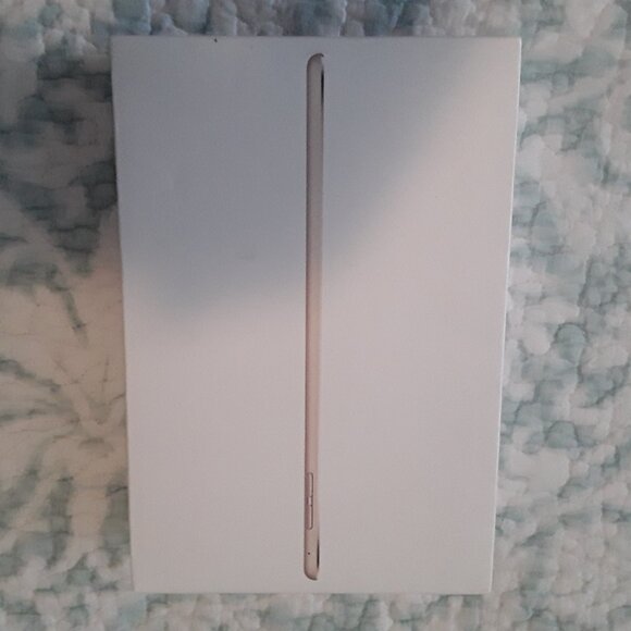 Apple I Pad Mini 4 w/16 GB, Wi-Fi (2015) Rose Gold (MK6L2LLA) - Picture 1 of 9